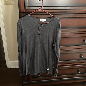 Men’s long sleeve t shirt